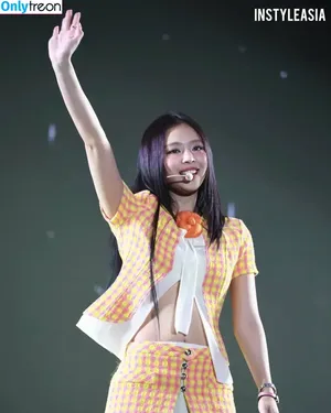 Jennie | BLΛƆKPIИK / Blackpink / jennierubyjane / sheflieshigh nude photo #1689