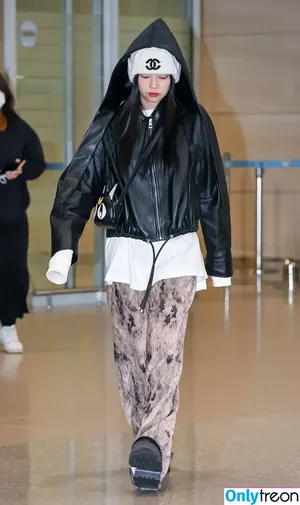 Jennie | BLΛƆKPIИK / Blackpink / jennierubyjane / sheflieshigh nude photo #1703