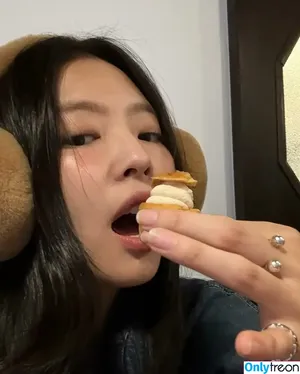 Jennie | BLΛƆKPIИK / Blackpink / jennierubyjane / sheflieshigh nude photo #1724