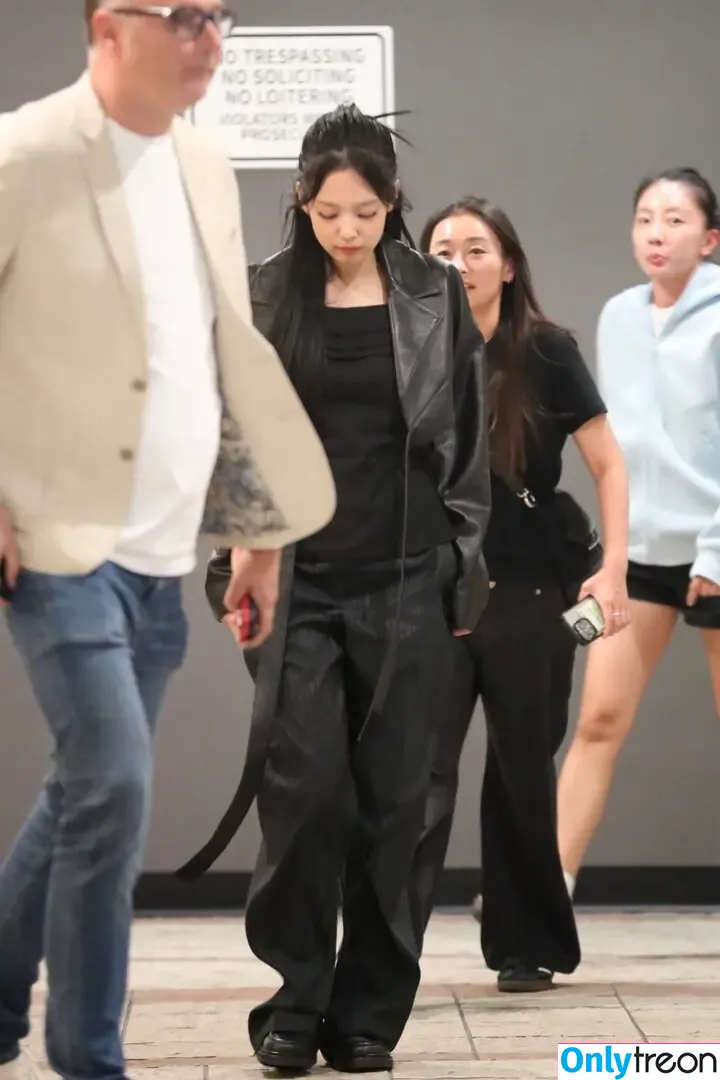 Jennie | BLΛƆKPIИK nude photo #1139 (Blackpink / jennierubyjane / sheflieshigh)