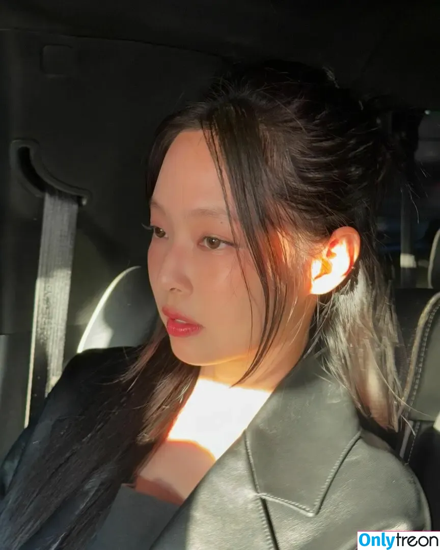 Jennie | BLΛƆKPIИK nude photo #1149 (Blackpink / jennierubyjane / sheflieshigh)