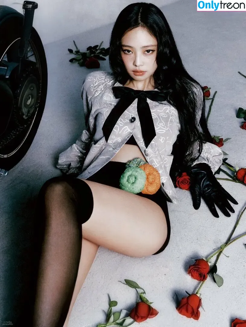Jennie | BLΛƆKPIИK nude photo #1197 (Blackpink / jennierubyjane / sheflieshigh)