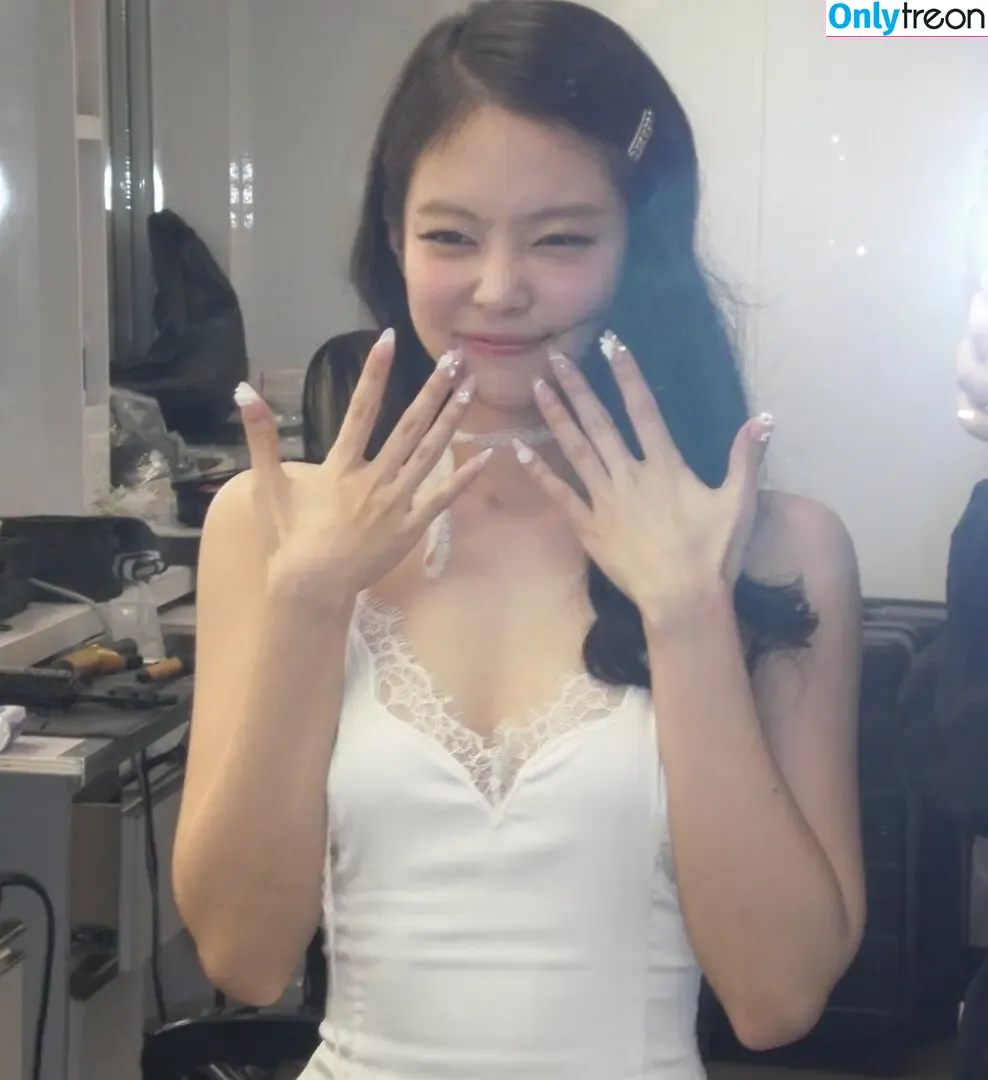 Jennie | BLΛƆKPIИK nude photo #1204 (Blackpink / jennierubyjane / sheflieshigh)