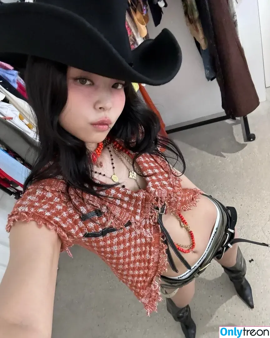 Jennie | BLΛƆKPIИK nude photo #1232 (Blackpink / jennierubyjane / sheflieshigh)