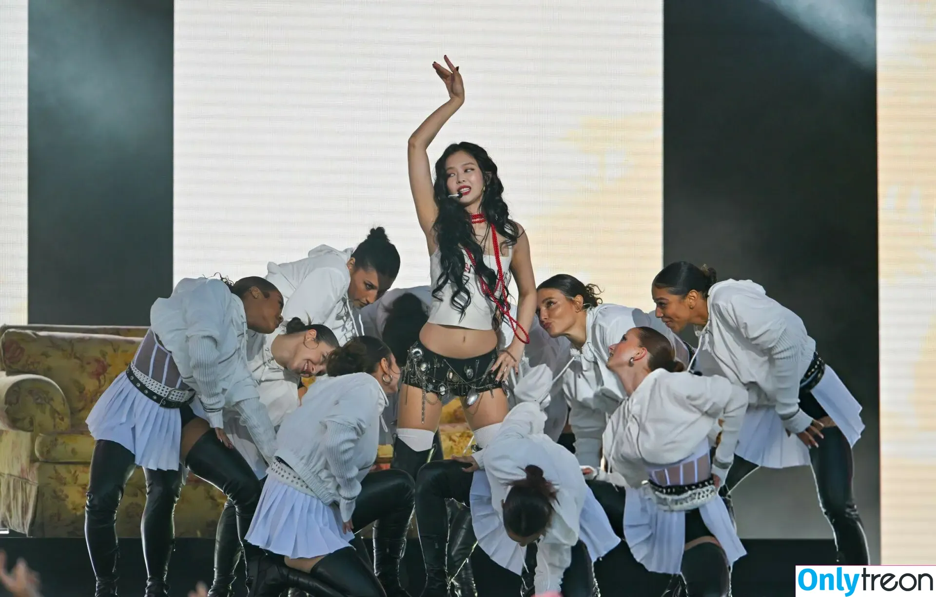 Jennie | BLΛƆKPIИK nude photo #1257 (Blackpink / jennierubyjane / sheflieshigh)