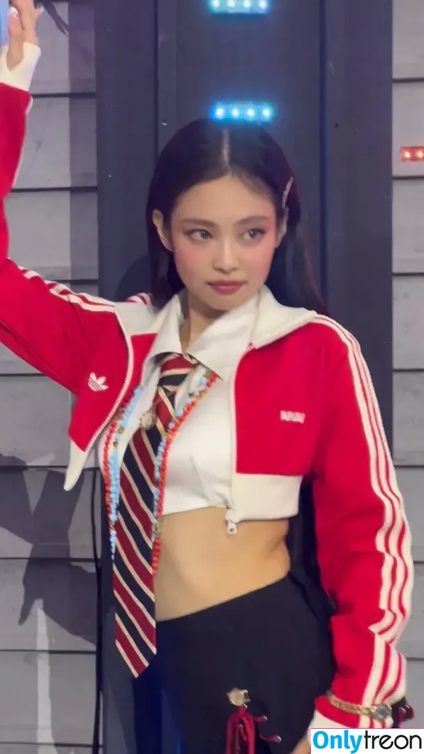 Jennie | BLΛƆKPIИK nude photo #1376 (Blackpink / jennierubyjane / sheflieshigh)