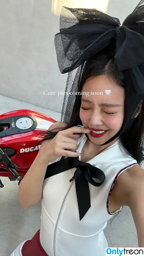 Jennie | BLΛƆKPIИK nude photo #1487 (Blackpink / jennierubyjane / sheflieshigh)