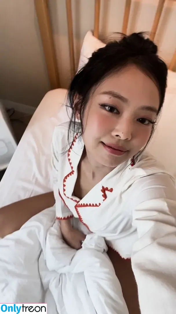 Jennie | BLΛƆKPIИK nude photo #1508 (Blackpink / jennierubyjane / sheflieshigh)