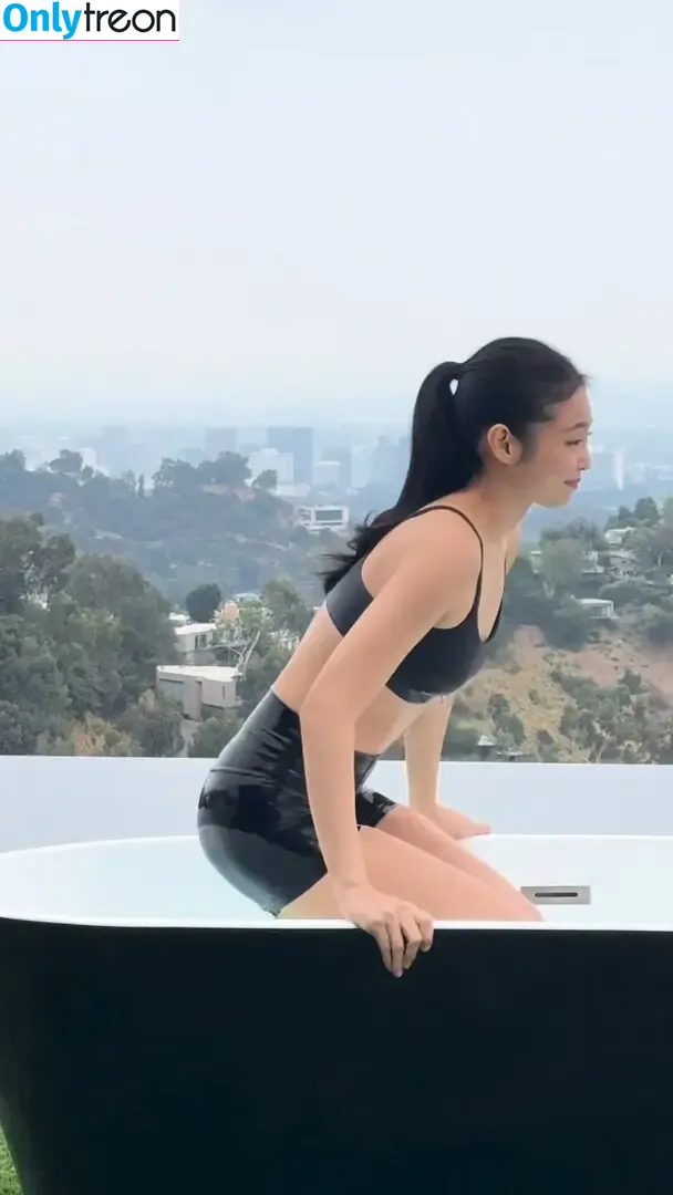 Jennie | BLΛƆKPIИK nude photo #1661 (Blackpink / jennierubyjane / sheflieshigh)