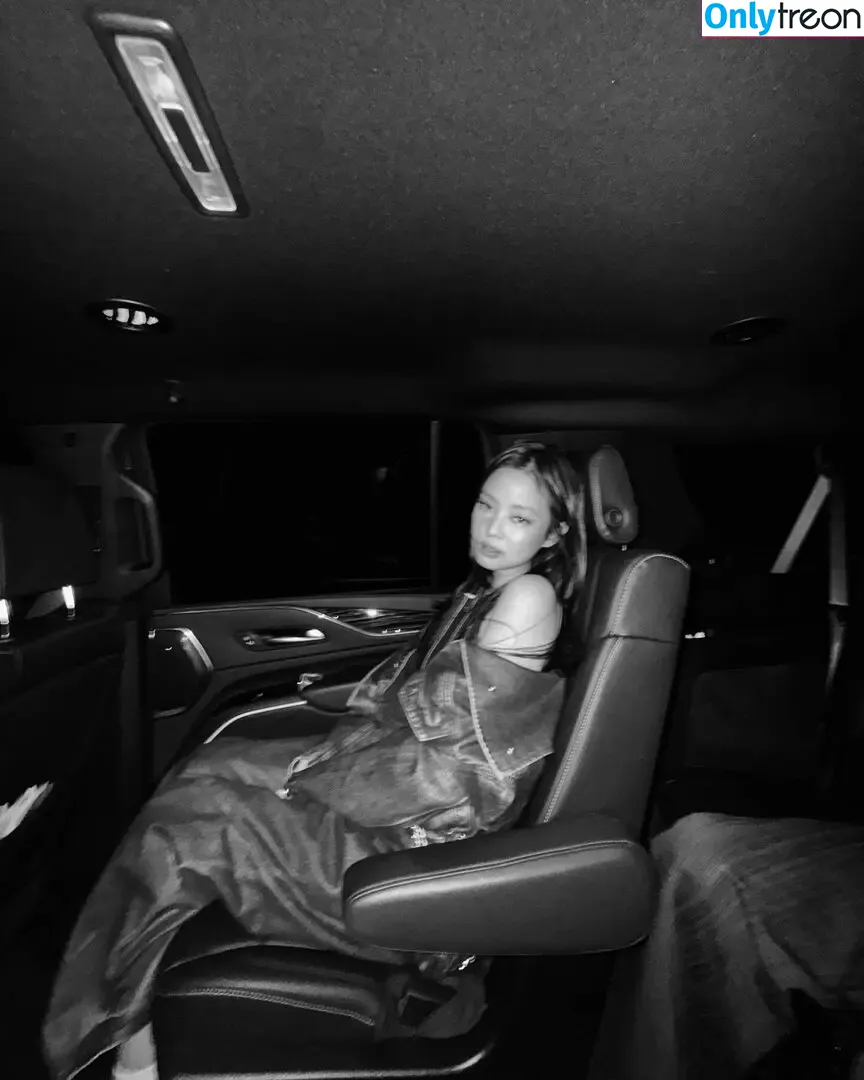 Jennie | BLΛƆKPIИK nude photo #1787 (Blackpink / jennierubyjane / sheflieshigh)