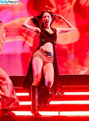 Jennie | BLΛƆKPIИK / Blackpink / jennierubyjane / sheflieshigh nude photo #2498
