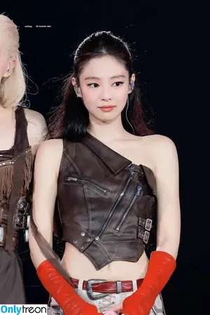 Jennie | BLΛƆKPIИK / Blackpink / jennierubyjane / sheflieshigh nude photo #2857