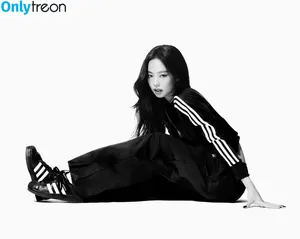 Jennie | BLΛƆKPIИK / Blackpink / jennierubyjane / sheflieshigh nude photo #2868