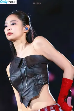Jennie | BLΛƆKPIИK / Blackpink / jennierubyjane / sheflieshigh nude photo #2946
