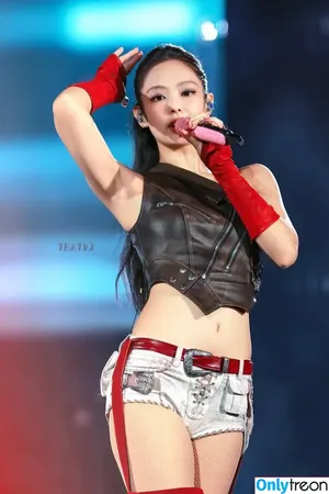 Jennie | BLΛƆKPIИK / Blackpink / jennierubyjane / sheflieshigh nude photo #2948