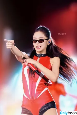 Jennie | BLΛƆKPIИK / Blackpink / jennierubyjane / sheflieshigh nude photo #2949