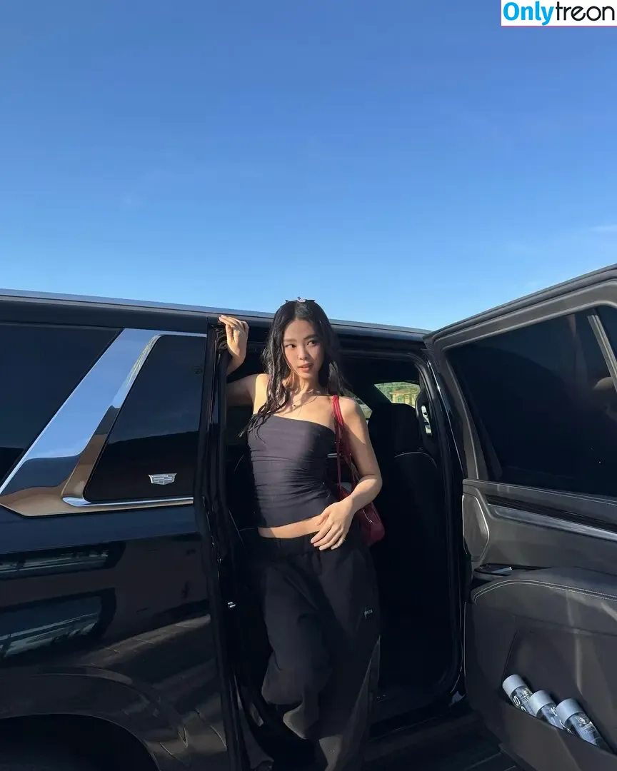 Jennie | BLΛƆKPIИK nude photo #2404 (Blackpink / jennierubyjane / sheflieshigh)