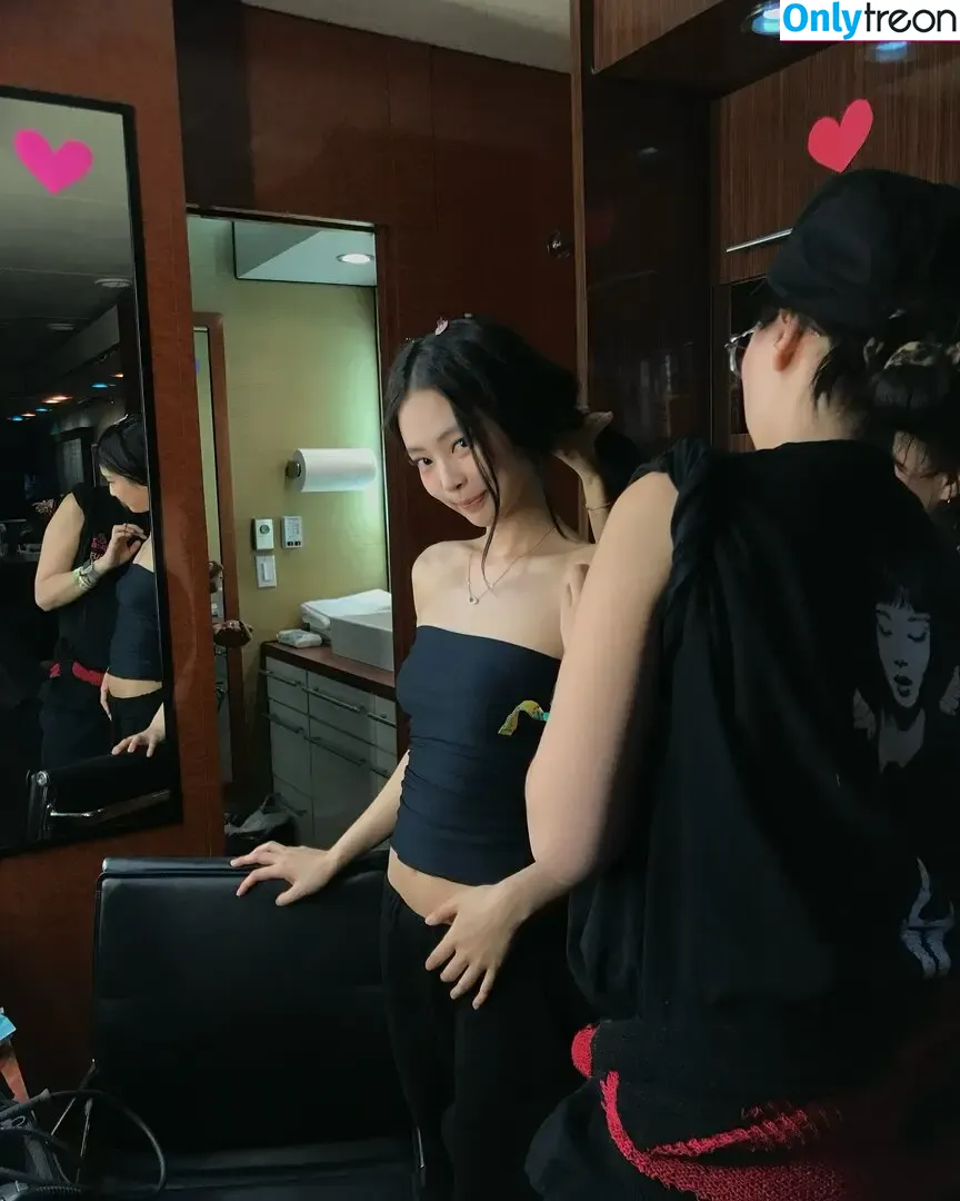 Jennie | BLΛƆKPIИK nude photo #2415 (Blackpink / jennierubyjane / sheflieshigh)