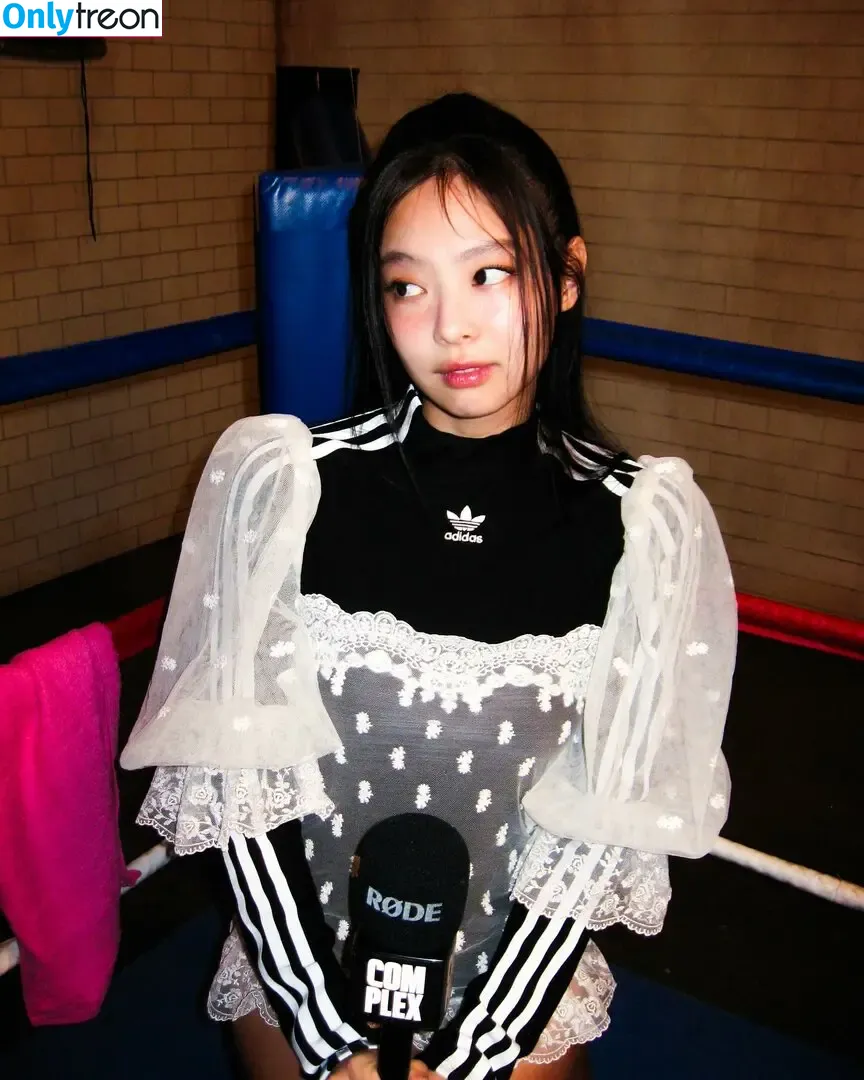 Jennie | BLΛƆKPIИK nude photo #2427 (Blackpink / jennierubyjane / sheflieshigh)