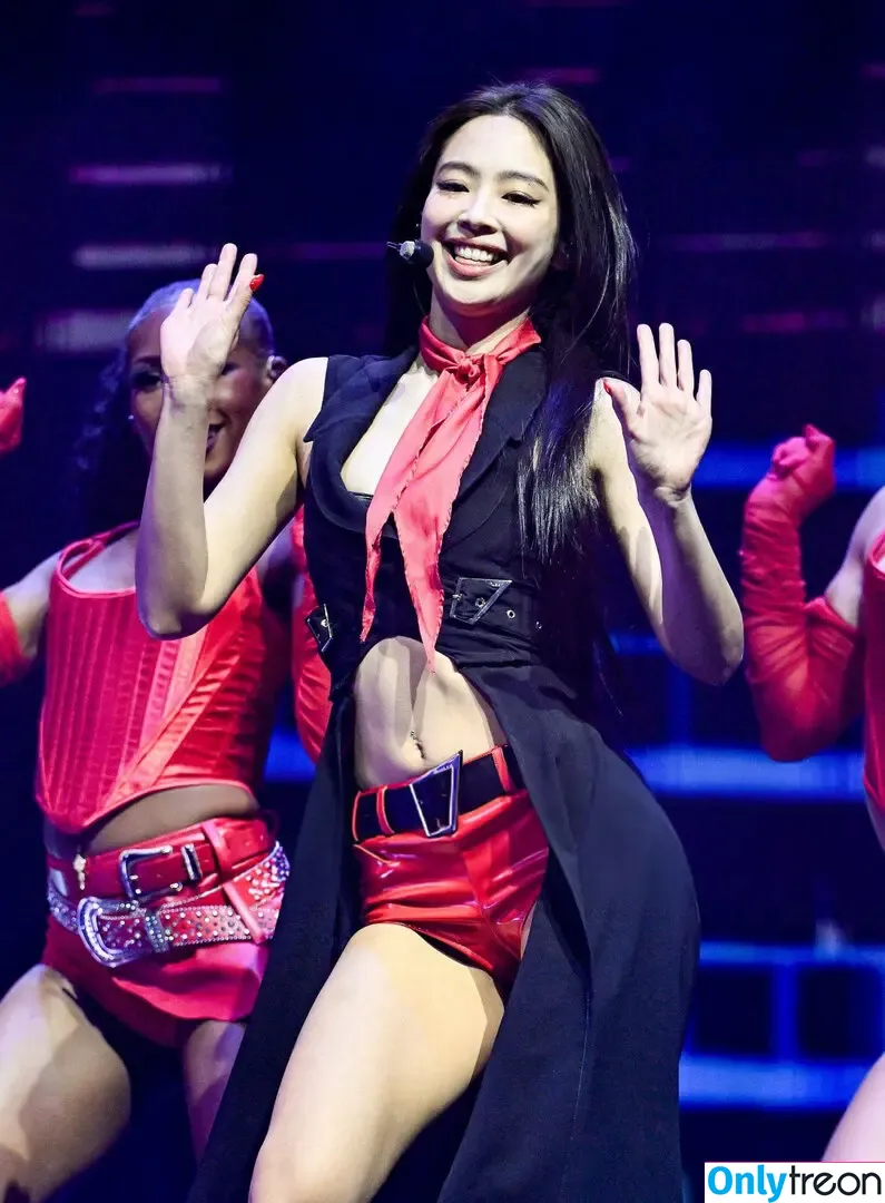 Jennie | BLΛƆKPIИK nude photo #2461 (Blackpink / jennierubyjane / sheflieshigh)