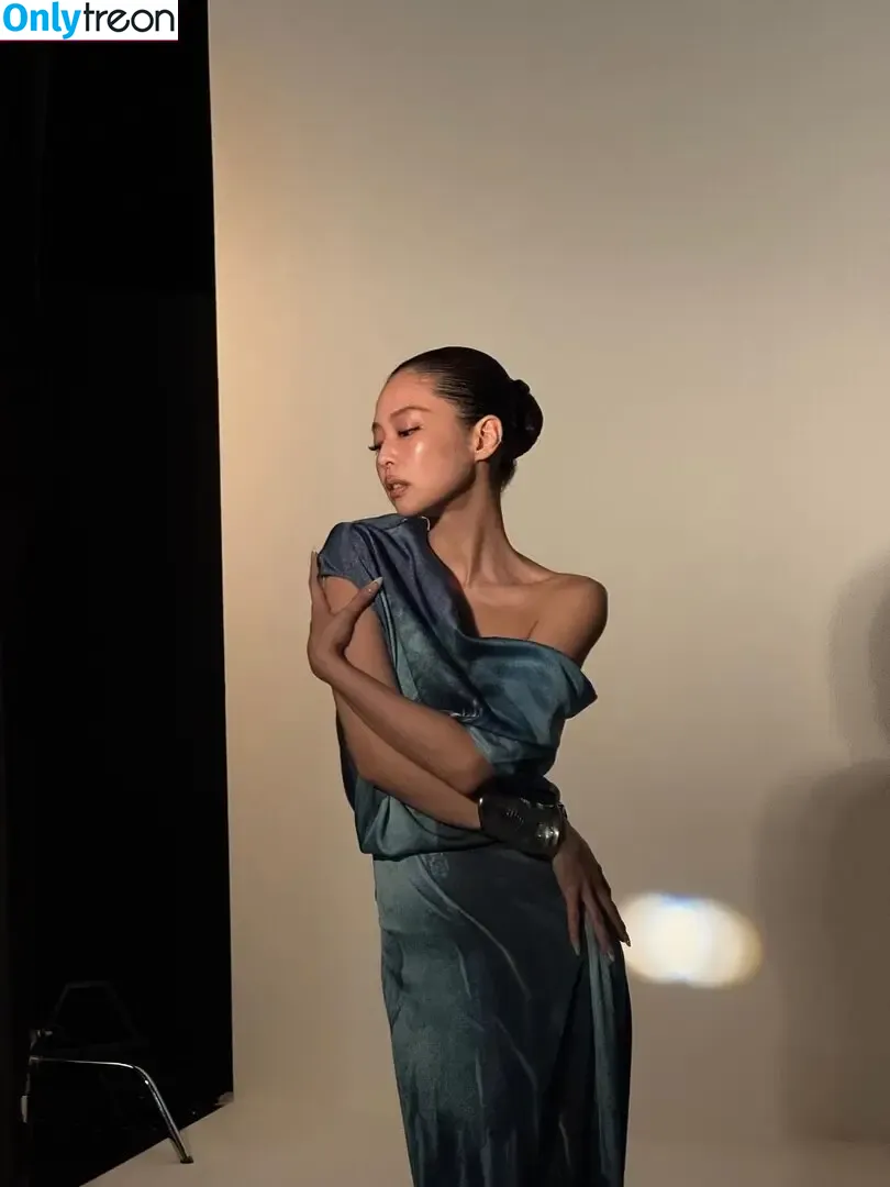 Jennie | BLΛƆKPIИK nude photo #2830 (Blackpink / jennierubyjane / sheflieshigh)