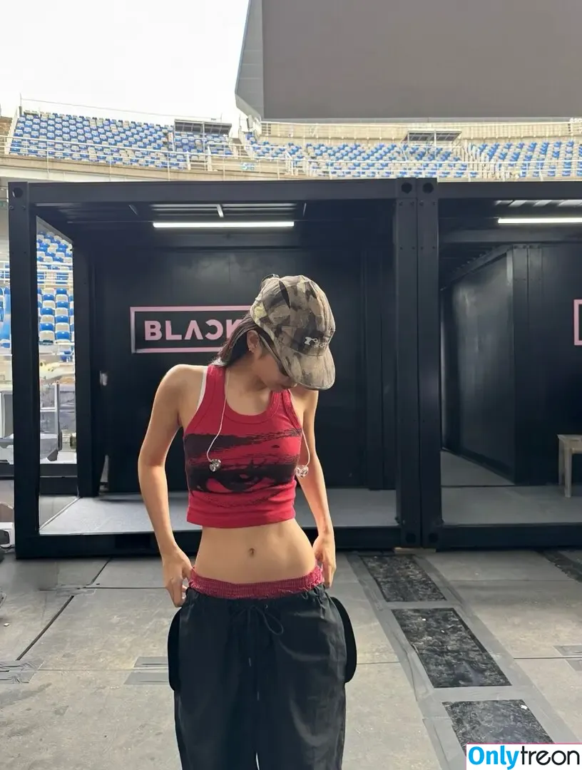 Jennie | BLΛƆKPIИK nude photo #2848 (Blackpink / jennierubyjane / sheflieshigh)
