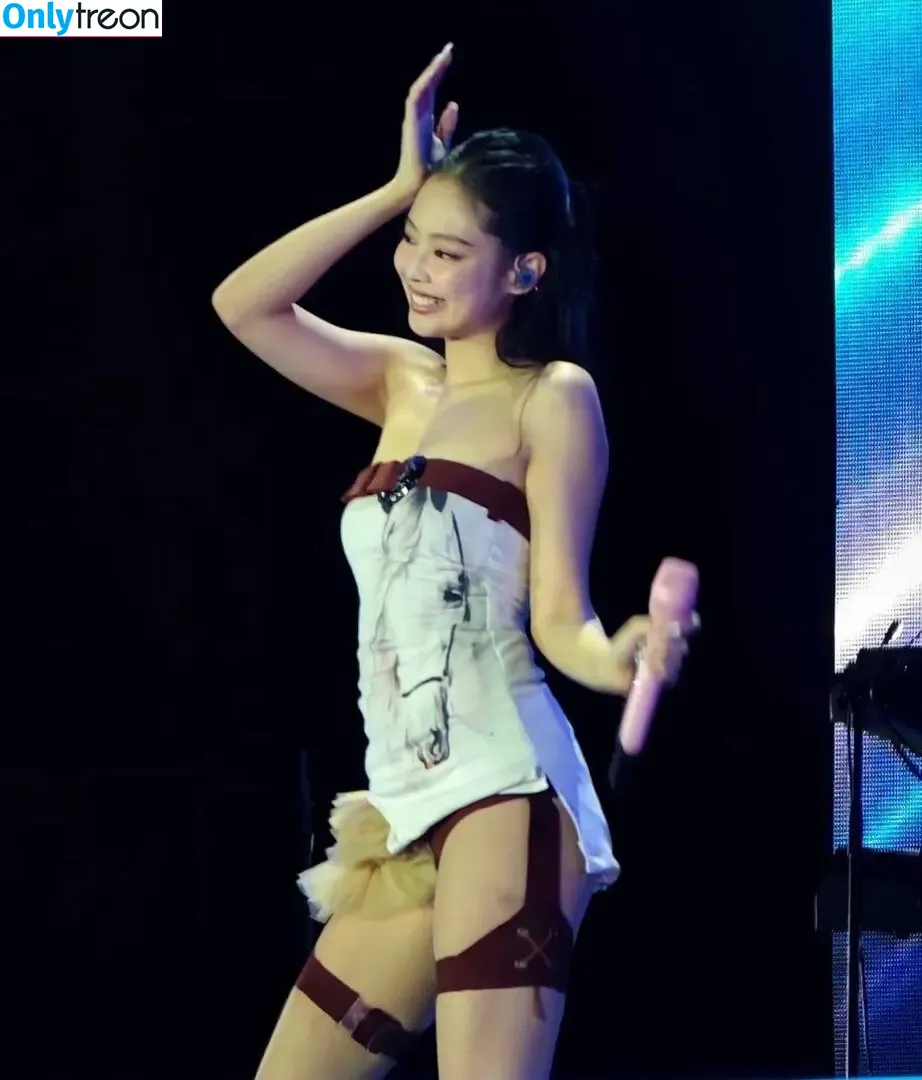 Jennie | BLΛƆKPIИK nude photo #2859 (Blackpink / jennierubyjane / sheflieshigh)