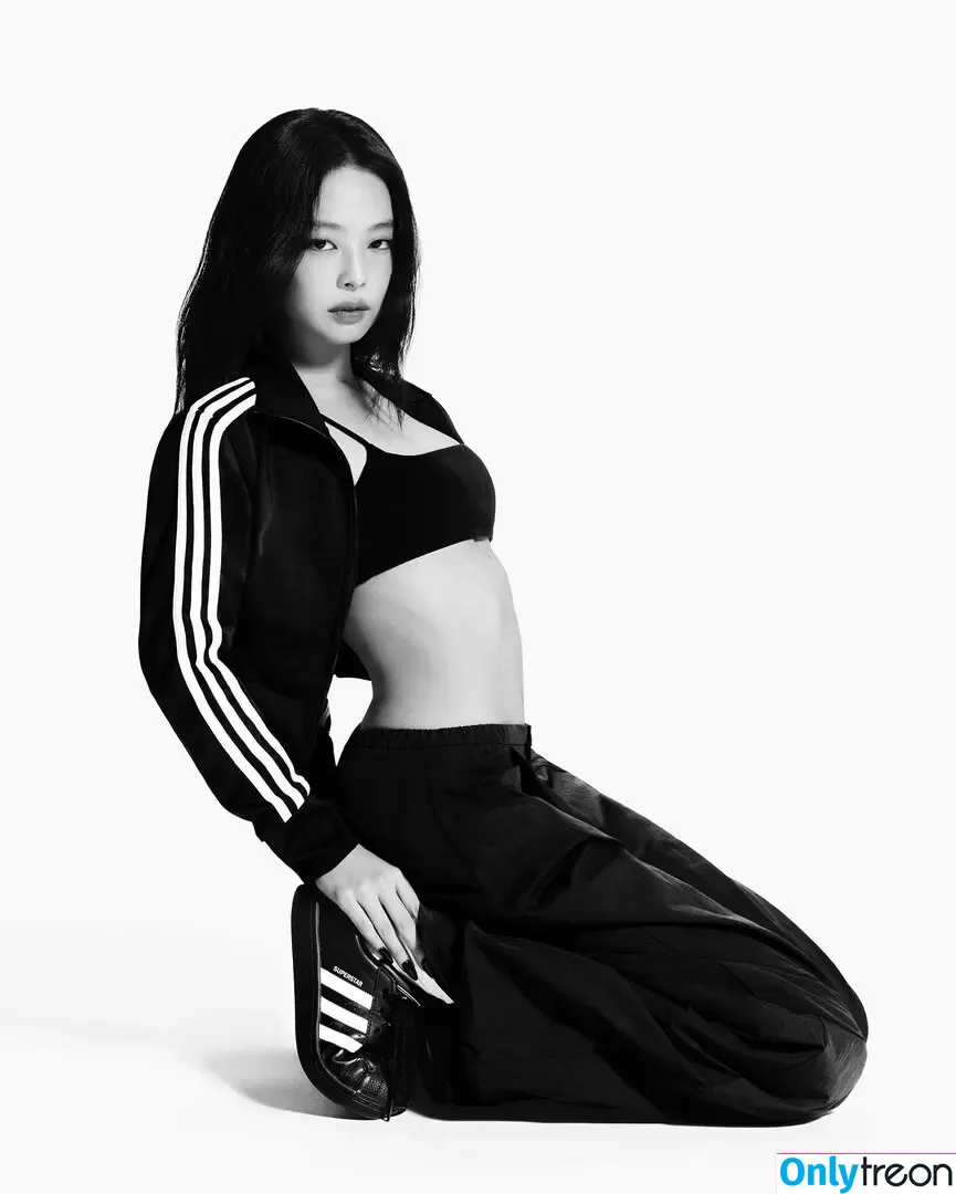 Jennie | BLΛƆKPIИK nude photo #2865 (Blackpink / jennierubyjane / sheflieshigh)