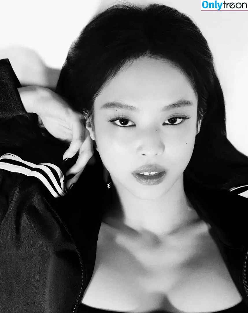 Jennie | BLΛƆKPIИK nude photo #2869 (Blackpink / jennierubyjane / sheflieshigh)