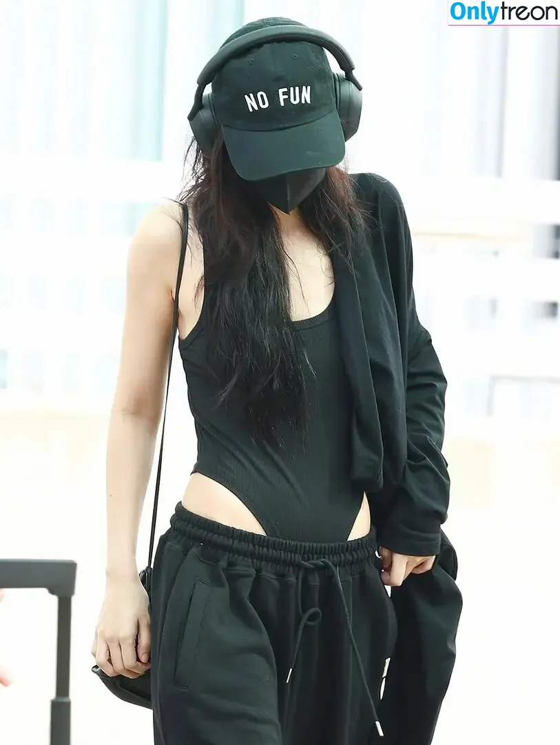 Jennie | BLΛƆKPIИK nude photo #2952 (Blackpink / jennierubyjane / sheflieshigh)