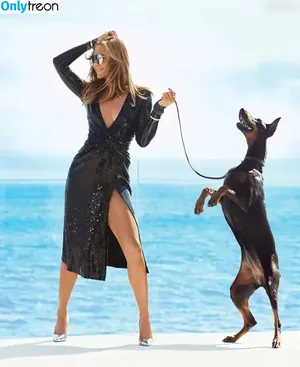 Jennifer Aniston / jenniferaniston nude photo #0695