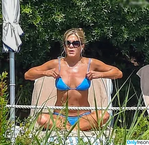 Jennifer Aniston / jenniferaniston nude photo #0782