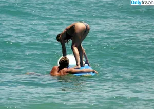 Jennifer Aniston / jenniferaniston nude photo #0877