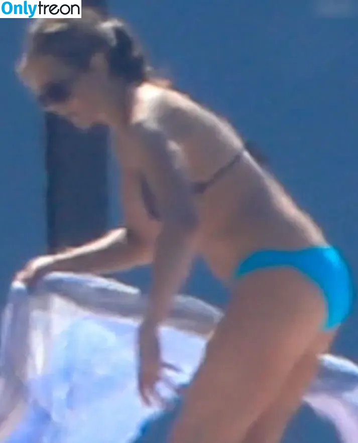 Jennifer Aniston nude photo #0808 (jenniferaniston)
