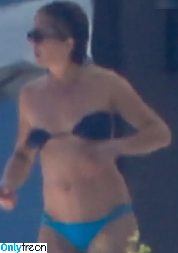 Jennifer Aniston nude photo #0809 (jenniferaniston)