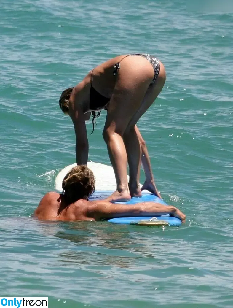 Jennifer Aniston nude photo #0878 (jenniferaniston)