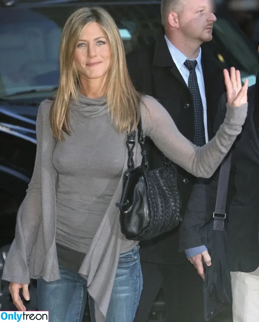 Jennifer Aniston nude photo #0882 (jenniferaniston)