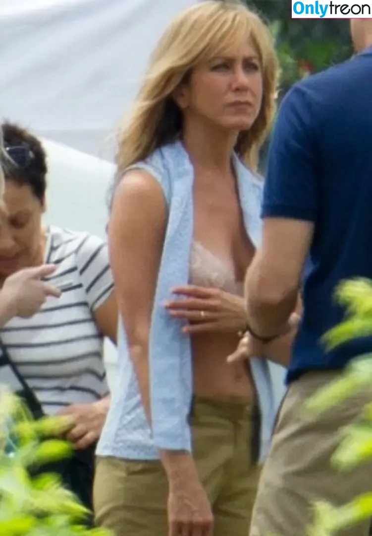 Jennifer Aniston nude photo #0978 (jenniferaniston)