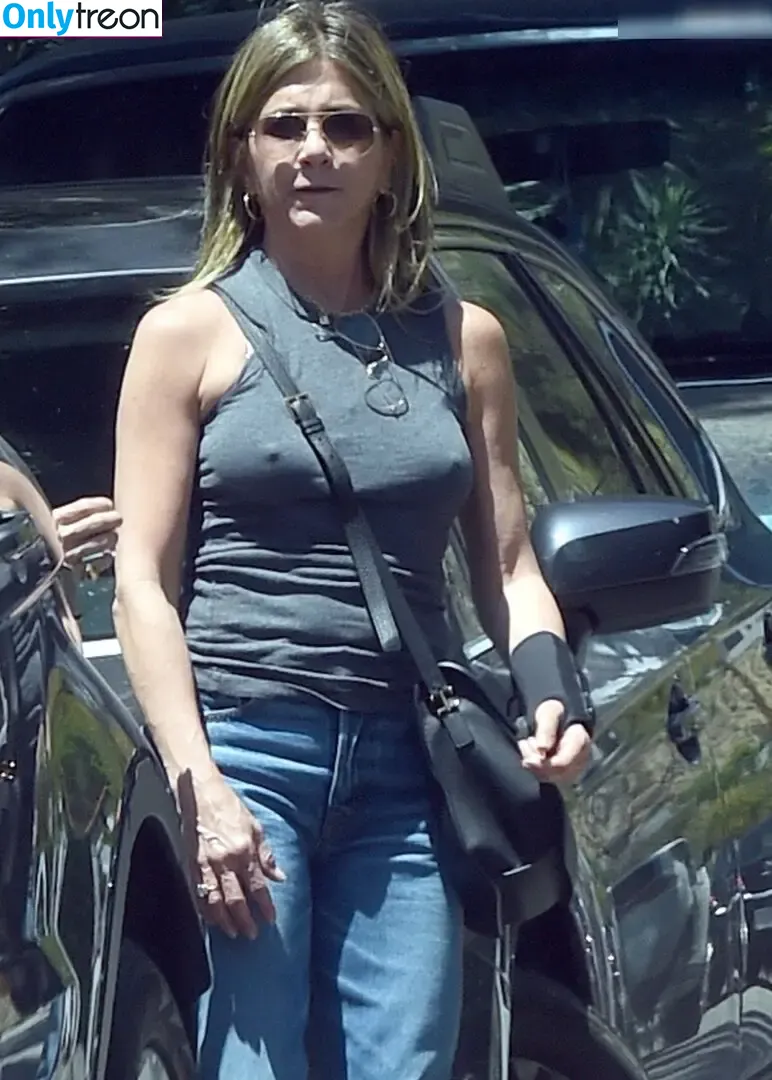 Jennifer Aniston nude photo #0997 (jenniferaniston)