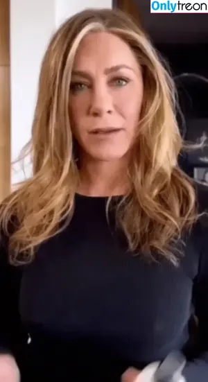 Jennifer Aniston / jenniferaniston nude photo #1004