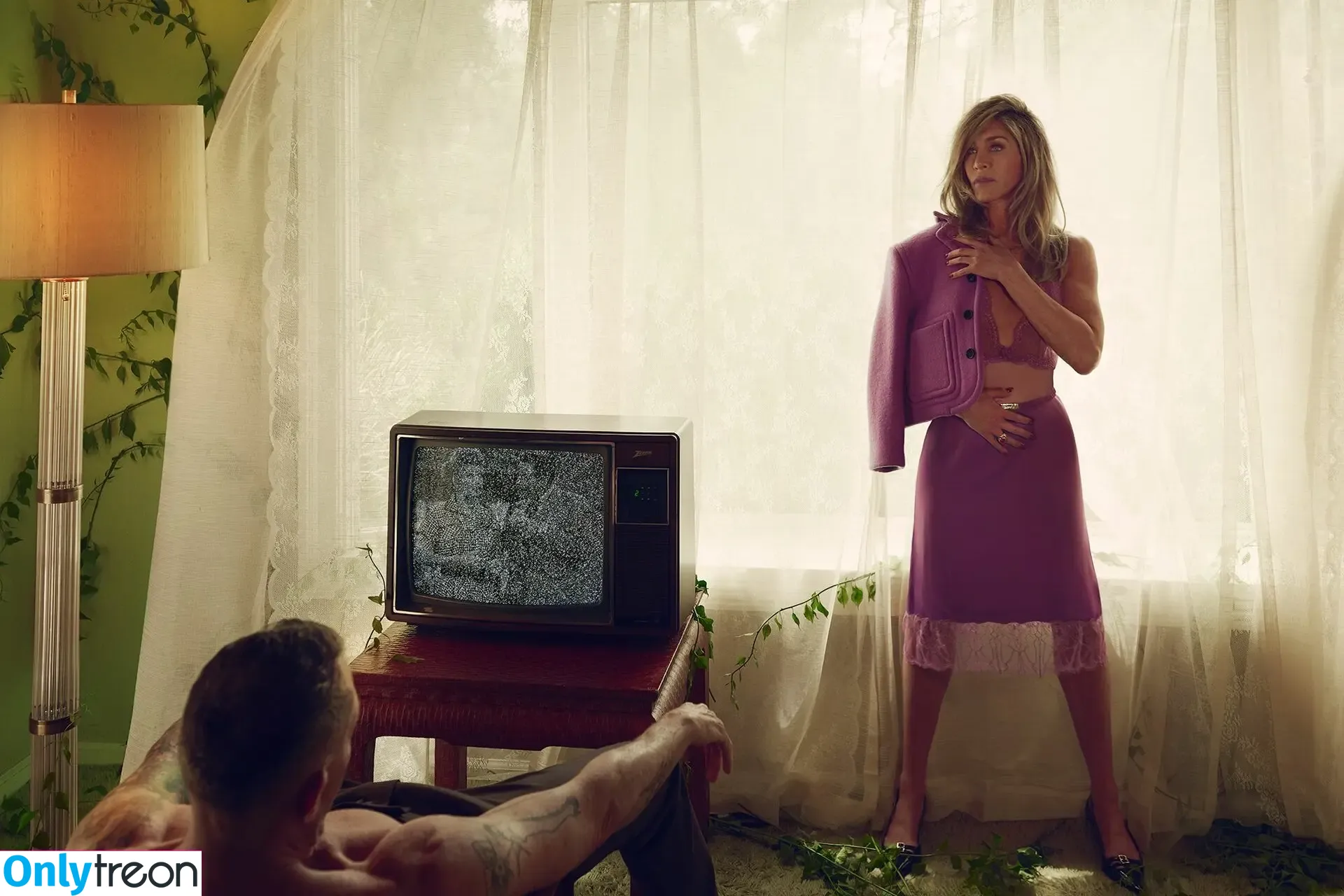 Jennifer Aniston nude photo #1287 (jenniferaniston)