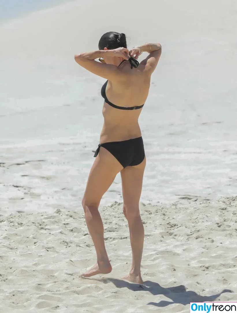 Jennifer Connelly nude photo #0245 (jenniferconnelly_)