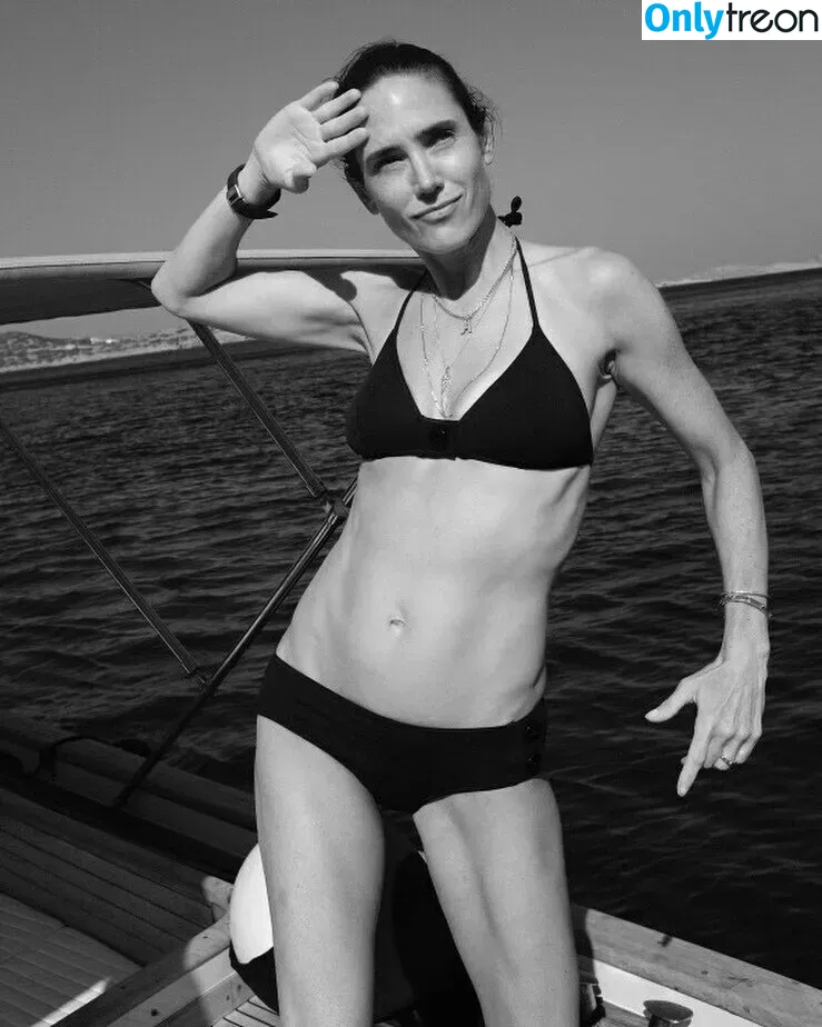 Jennifer Connelly nude photo #0310 (jenniferconnelly_)