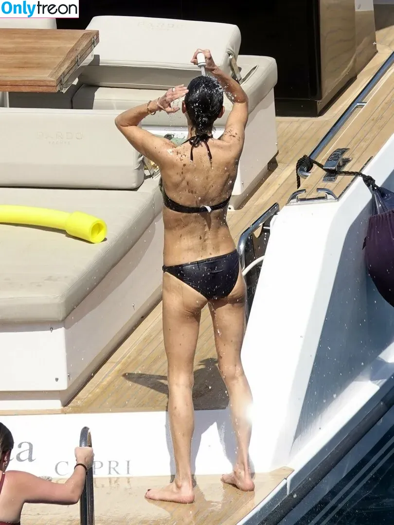 Jennifer Connelly nude photo #0311 (jenniferconnelly_)