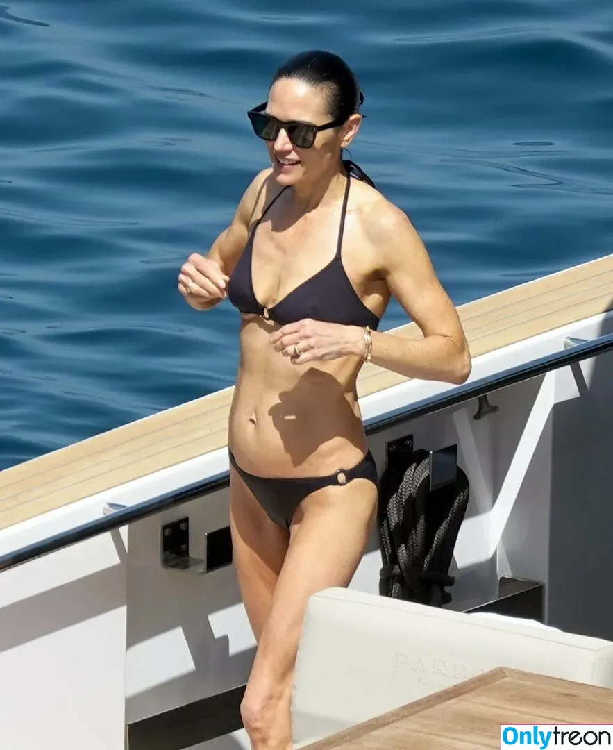 Jennifer Connelly nude photo #0319 (jenniferconnelly_)