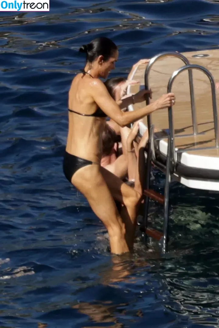 Jennifer Connelly nude photo #0330 (jenniferconnelly_)