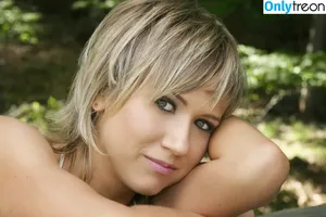 Jennifer Landon / thejenlandon nude photo #0003