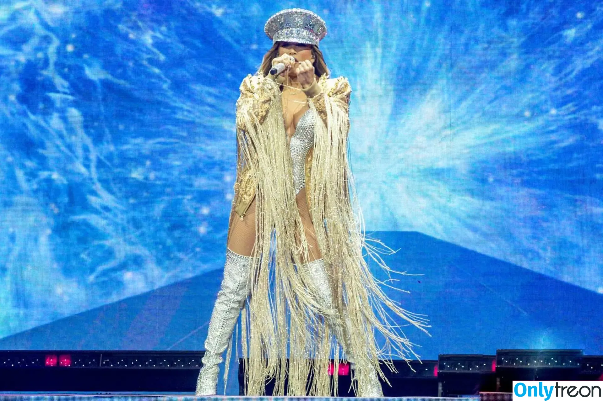 Jennifer Lopez nude photo #4797 (JLo / jennifer_jlo)