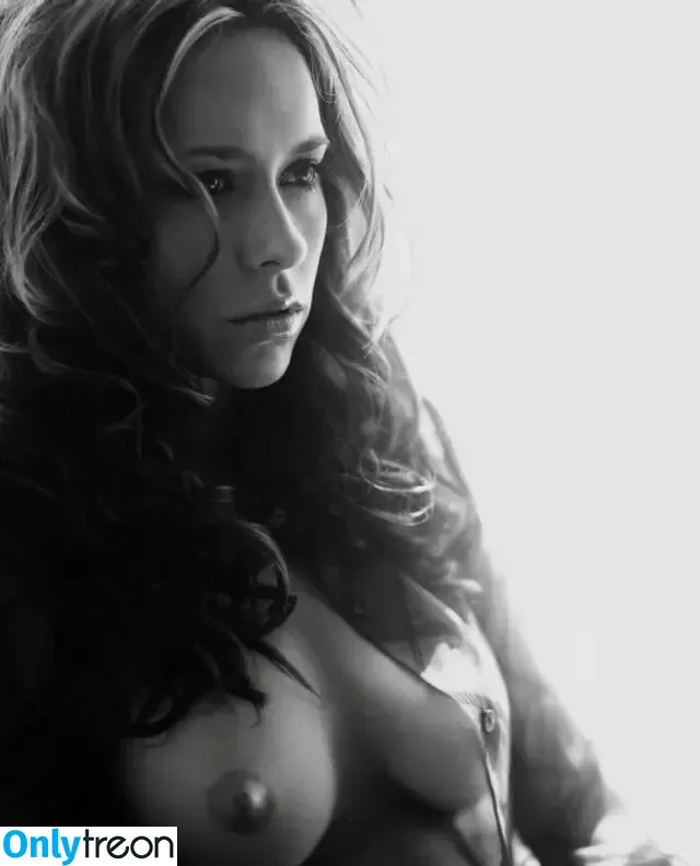 Jennifer Love Hewitt nude photo #0657 (jenniferlovehewitt)