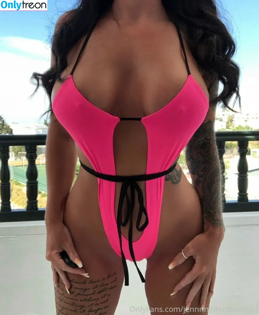 Jennifer Thomson nude photo #0120 (jenni_c_thomson / jennnnniferthomson / jennnnniferthomson2)